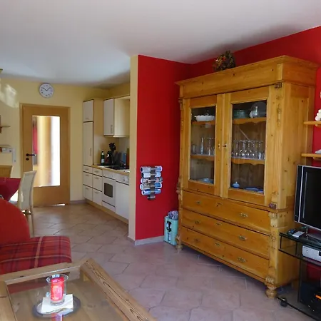 Holiday home Komfortable Doppelhaushaelfte Und Grossem Garten *