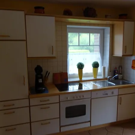 Holiday home Komfortable Doppelhaushaelfte Und Grossem Garten Dornum