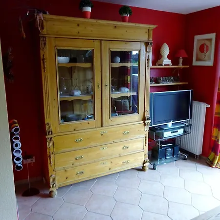 Holiday home Komfortable Doppelhaushaelfte Und Grossem Garten